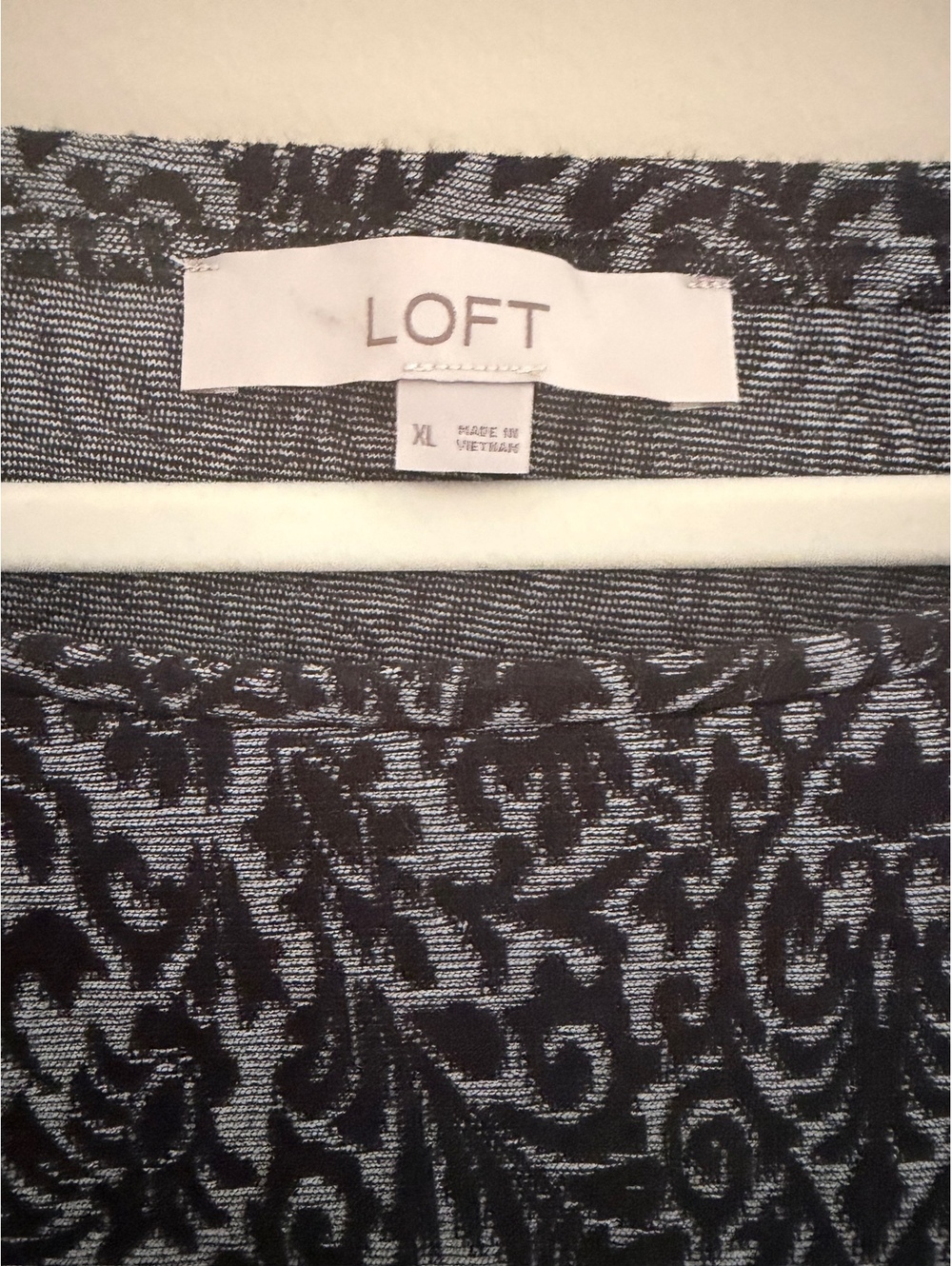 XL Loft, Black & Gray long sleeved top - Picture 2 of 4